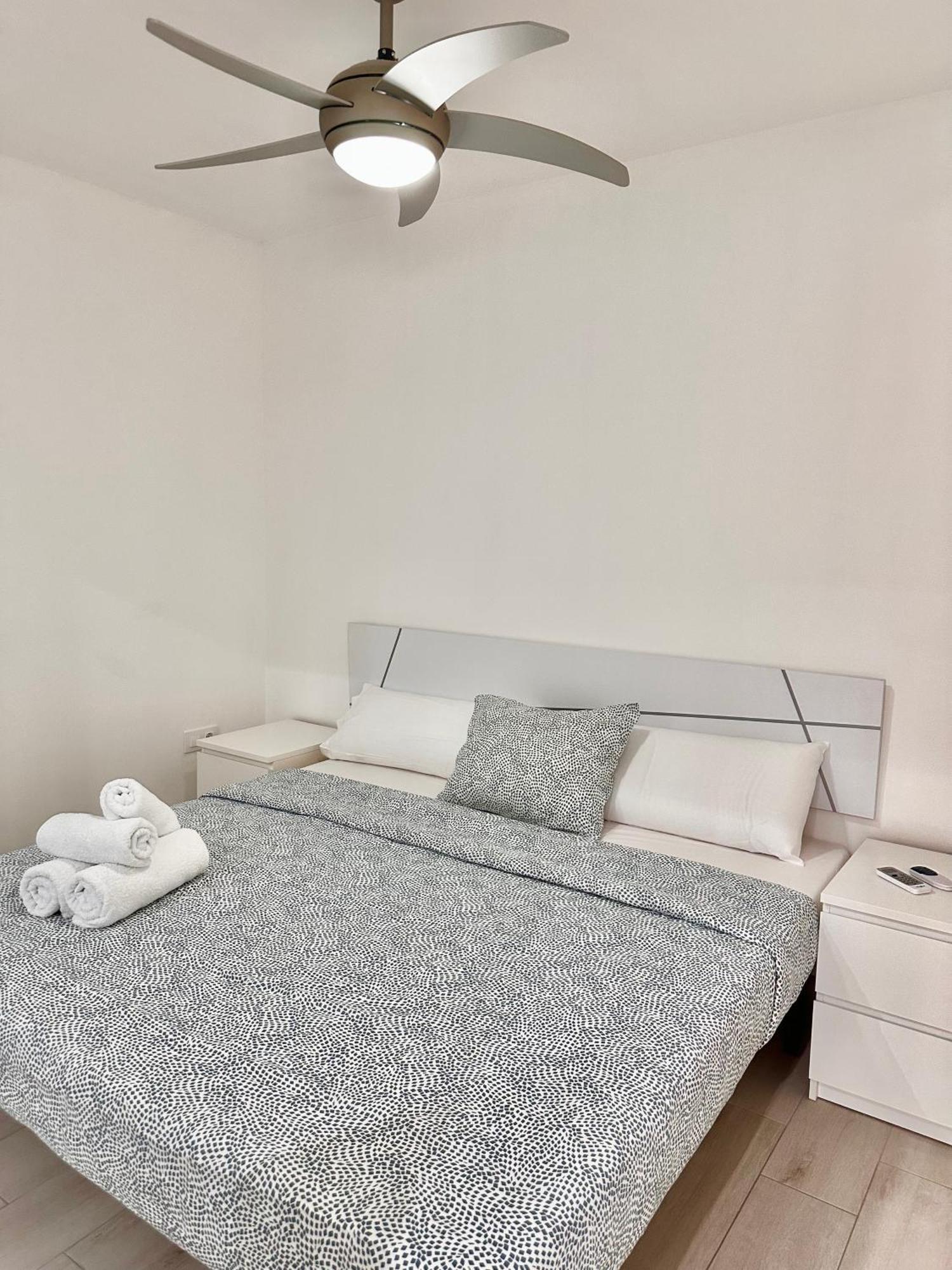 Apartamento Costero, Los Abrigos. المظهر الخارجي الصورة